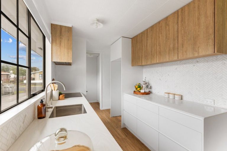 Photo of property in 8 Hamua Place, Waitara, 4320