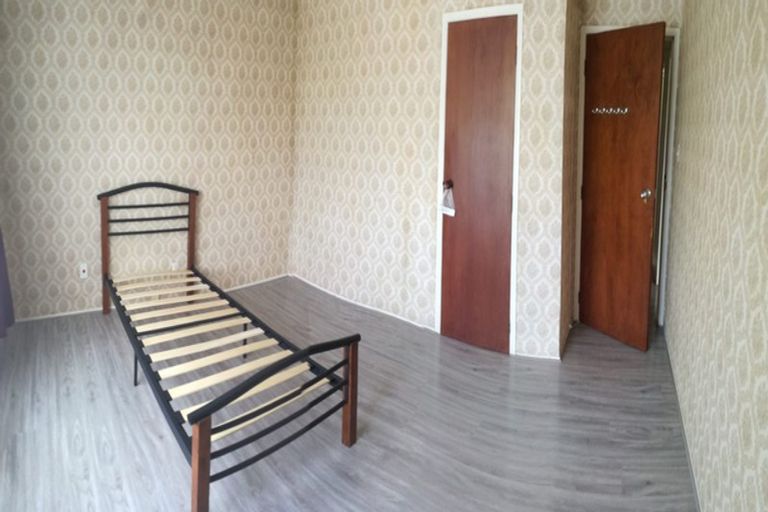 Photo of property in 4 Pettit Place, Manukau, Auckland, 2025