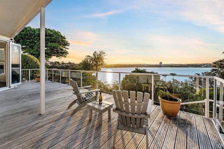 Photo of property in 204 Hurstmere Road, Takapuna, Auckland, 0622