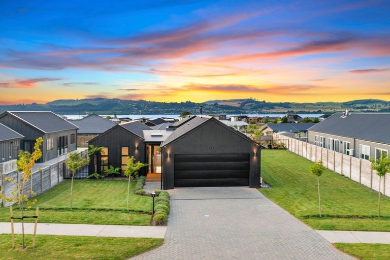 Photo of property in 7 Tuapapa Road, Wharewaka, Taupo, 3330
