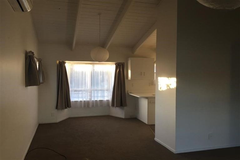 Photo of property in 1/48 Strid Road, Te Atatu South, Auckland, 0610