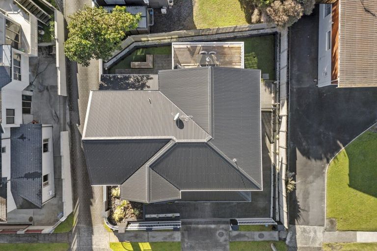 Photo of property in 379b Oceanbeach Road, Mount Maunganui, 3116