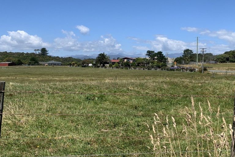 Photo of property in 22 Takutai Road, Ruatapu, Hokitika, 7883