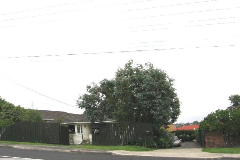 Photo of property in 2/59 Ocean View Road, Hillcrest, Auckland, 0627