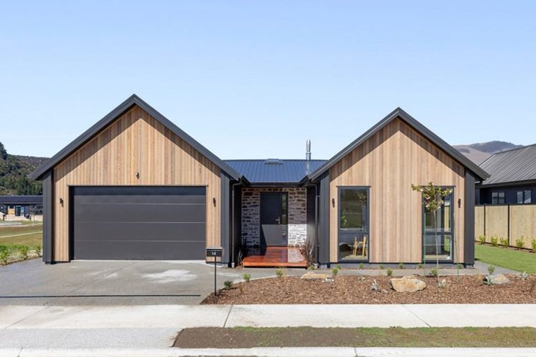 Photo of property in 14 Moonstone Street, Albert Town, Wanaka, 9305