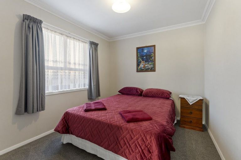 Photo of property in 12 Saint Annes Street, Levin, 5510