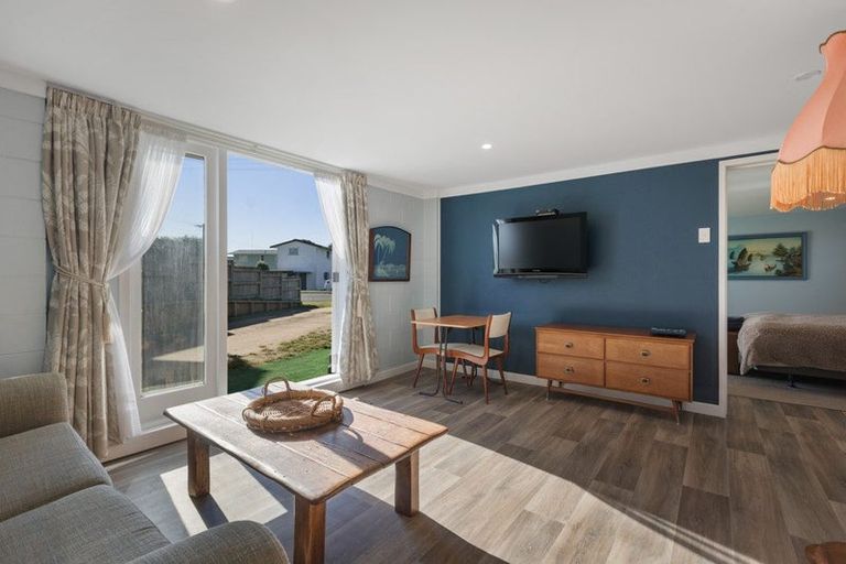 Photo of property in 262 Seaforth Road, Waihi Beach, 3611