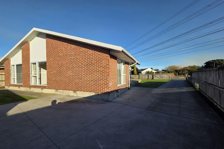 Photo of property in 22 Ashbourne Street, Burnside, Christchurch, 8053