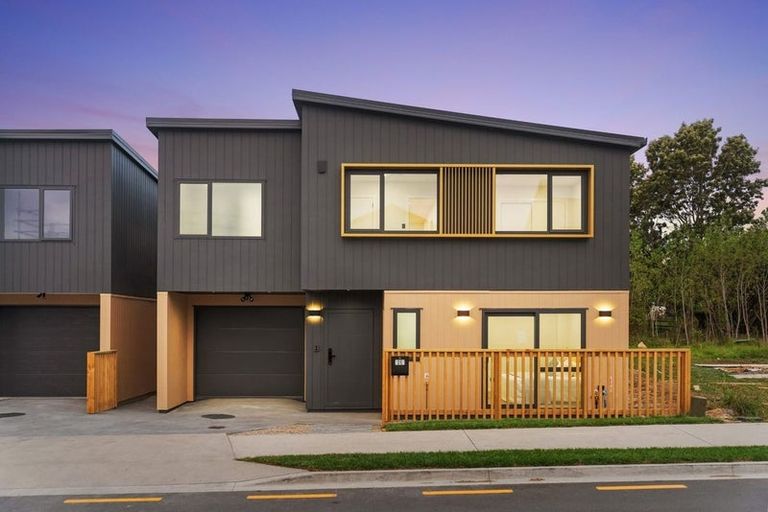 Photo of property in 25 Taipahitini Road, Rosehill, 2113
