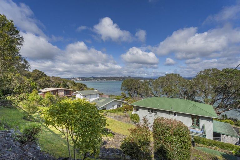 Photo of property in 14 Stormont Lane, Whitianga, 3510