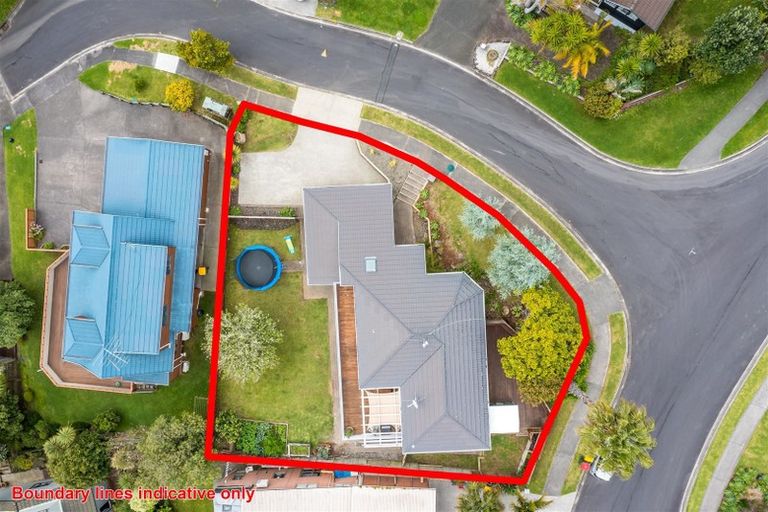 Photo of property in 2 Mizen Court, Torbay, Auckland, 0630