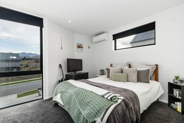 Photo of property in 51 Red Cottage Drive, Lake Hayes, Queenstown, 9304