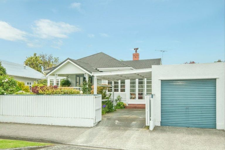 Photo of property in 2 Sherwood Street, Woburn, Lower Hutt, 5010