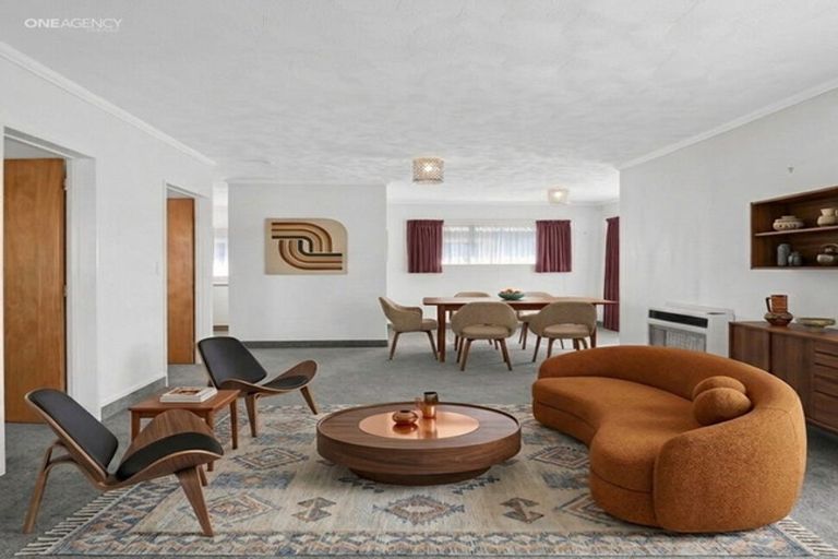 Photo of property in 1 Cumberland Court, Levin, 5510