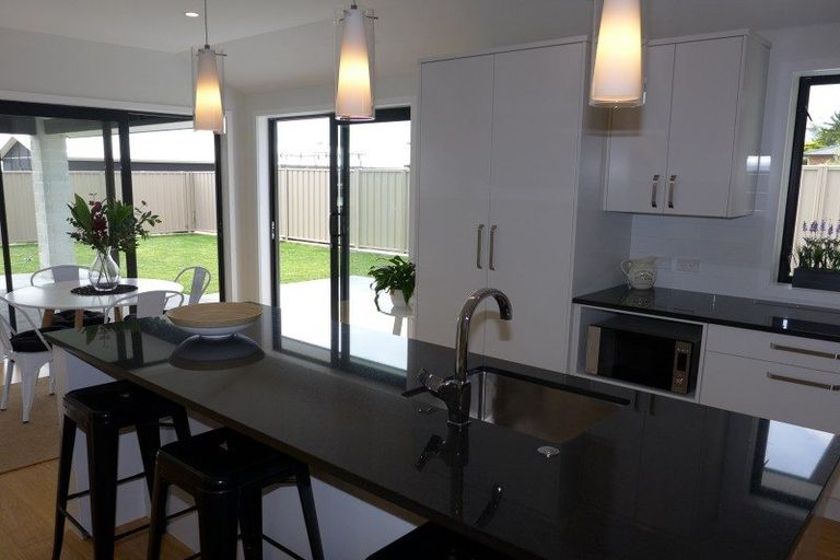 Photo of property in 19 Te Heipora Place, Havelock North, 4130