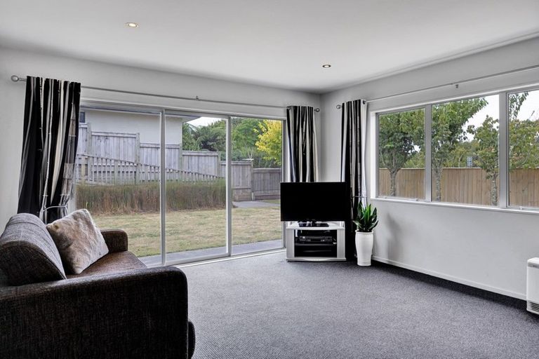 Photo of property in 188 Heta Road, Highlands Park, New Plymouth, 4312