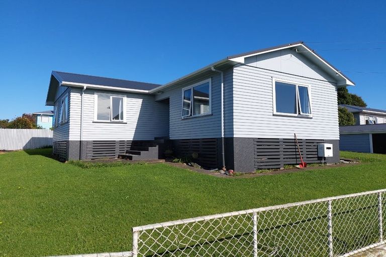 Photo of property in 53 Mould Street, Waitara, 4320