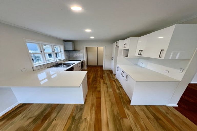 Photo of property in 71 Kohekohe Road, Waikanae, 5036