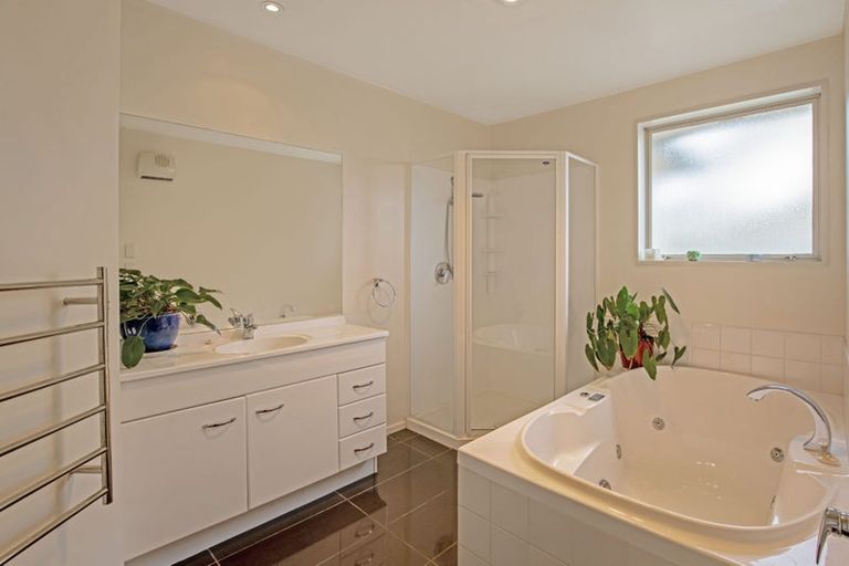 Photo of property in 21 Campion Place, Rolleston, 7614