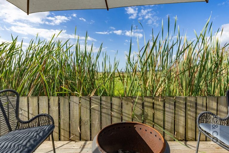 Photo of property in 15a Springs Road, Parakai, 0830