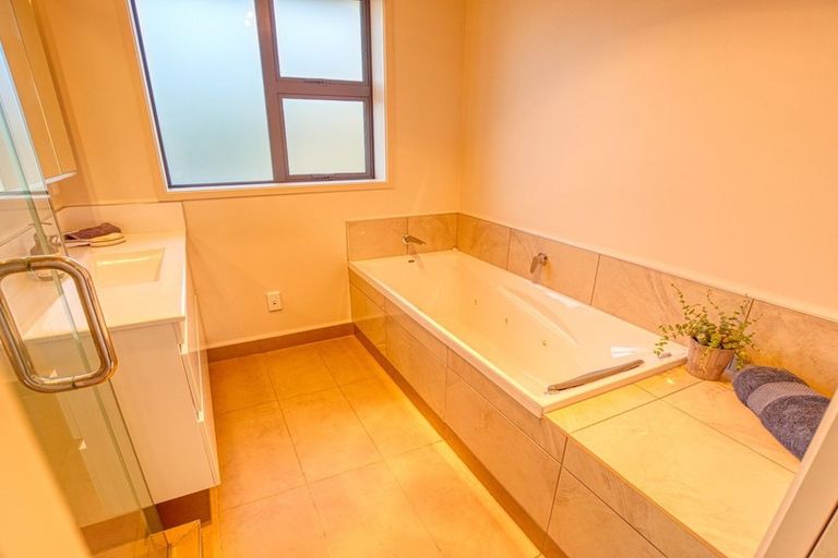 Photo of property in 31 Whitcombe Terrace, Hokitika, 7810