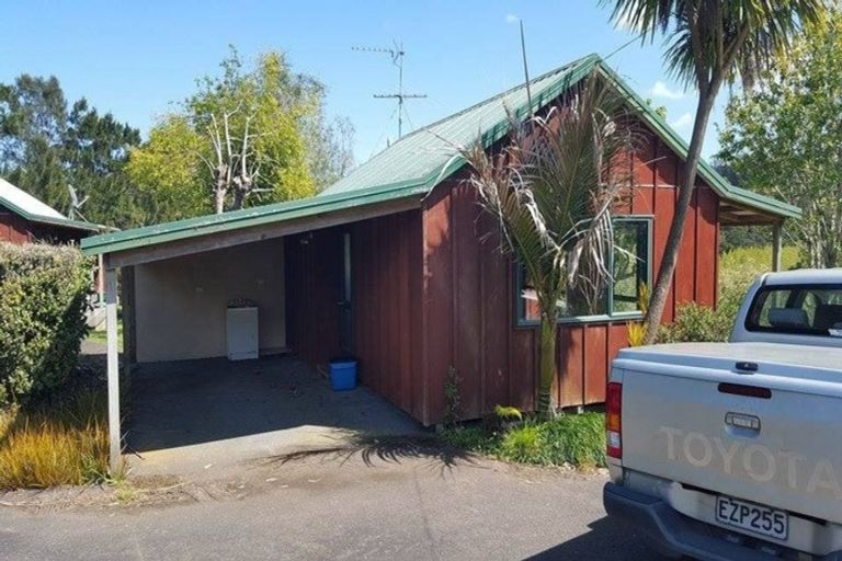 Photo of property in 145 Ararimu Valley Road, Helensville, Waimauku, 0882