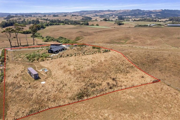 Photo of property in 42 Van Houtte Road, Raglan, 3295