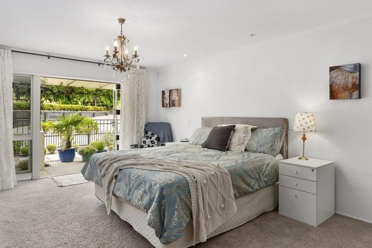 Photo of property in 21 Broadwater Close, Pyes Pa, Tauranga, 3112