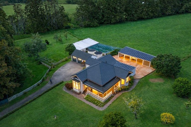 Photo of property in 336 Ireland Road, Waitoki, Kaukapakapa, 0871