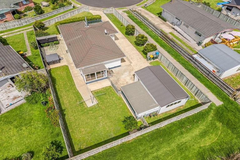 Photo of property in 21 Matipo Place, Edgecumbe, 3120