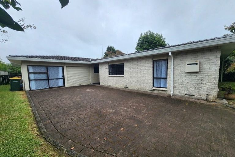 Photo of property in 23 Waitawa Place, Lynmore, Rotorua, 3010
