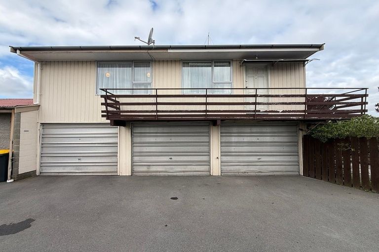 Photo of property in 1/6 Dilworth Street, Riccarton, Christchurch, 8011