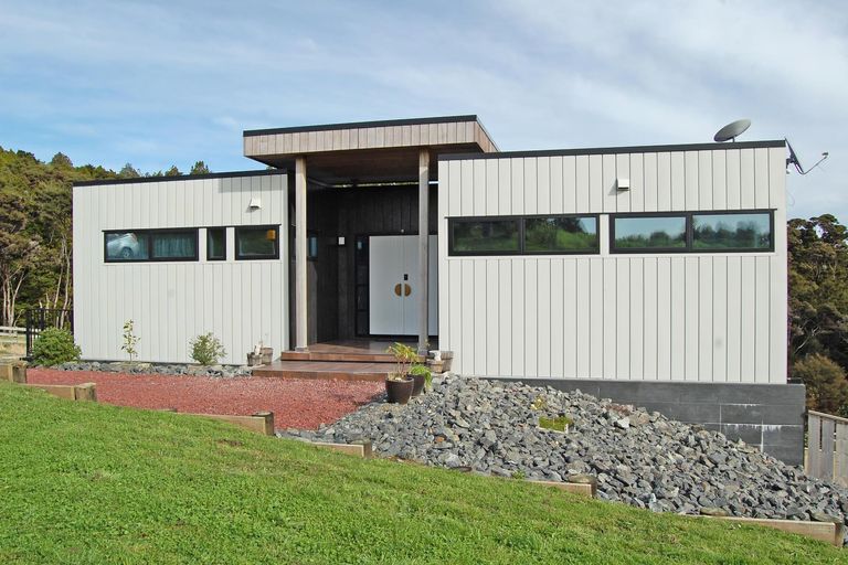 Photo of property in 397 Cames Road, Kaiwaka, Wellsford, 0975