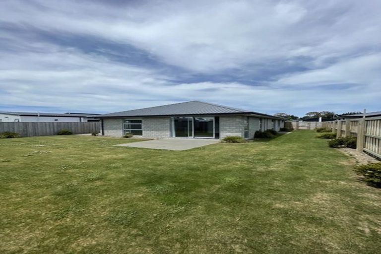Photo of property in 28 Marliece Street, Rolleston, 7614