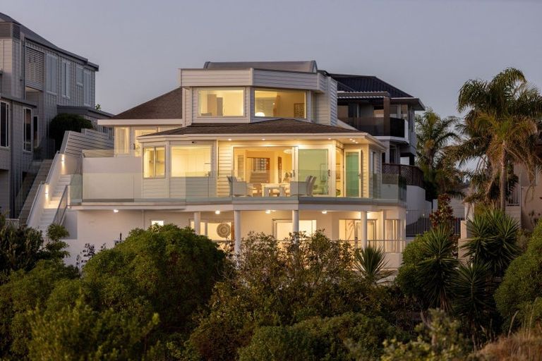 Photo of property in 233c Oceanbeach Road, Mount Maunganui, 3116