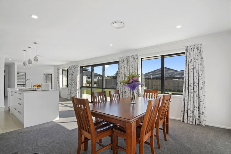 Photo of property in 3 Les Wakefield Road, Mapua, 7005