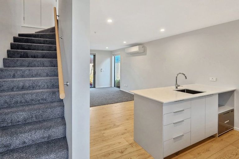 Photo of property in 8/16 Sladden Street, Naenae, Lower Hutt, 5011