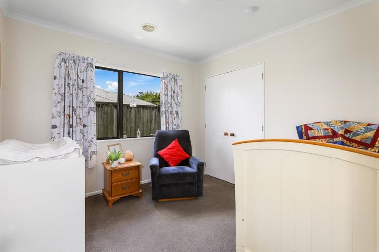 Photo of property in 6 Caulfield Place, Pukehangi, Rotorua, 3015