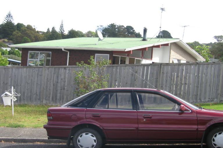Photo of property in 83 Girrahween Drive, Totara Vale, Auckland, 0629