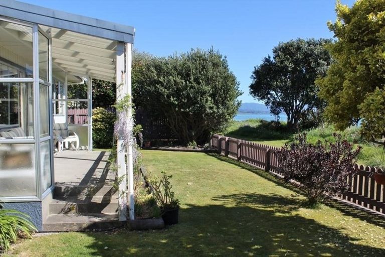 Photo of property in 256 Patons Rock Road, Patons Rock, Takaka, 7182