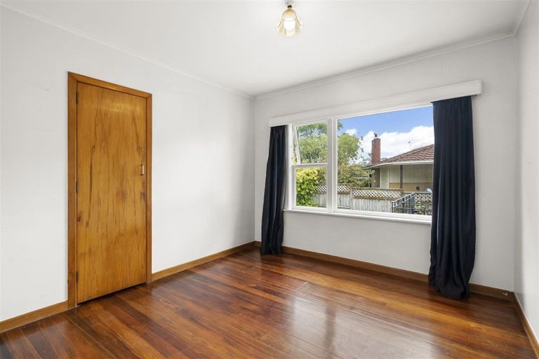 Photo of property in 13 Bruce Road, Glenfield, Auckland, 0629