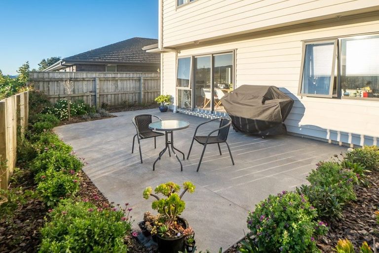 Photo of property in 227 Mark Avenue, Grenada Village, Wellington, 6037