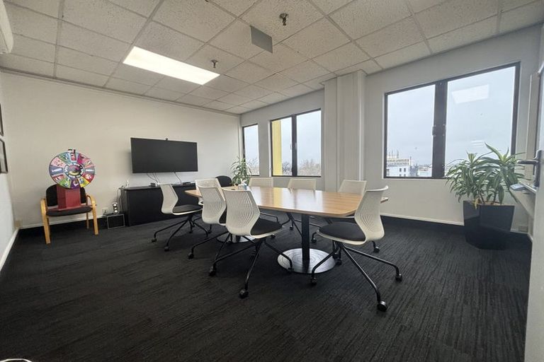 Photo of property in 117 Heretaunga Street, Palmerston North, 4414