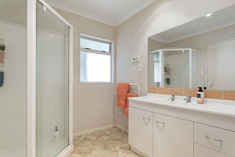 Photo of property in 10 Kittow Street, Tirau, 3410