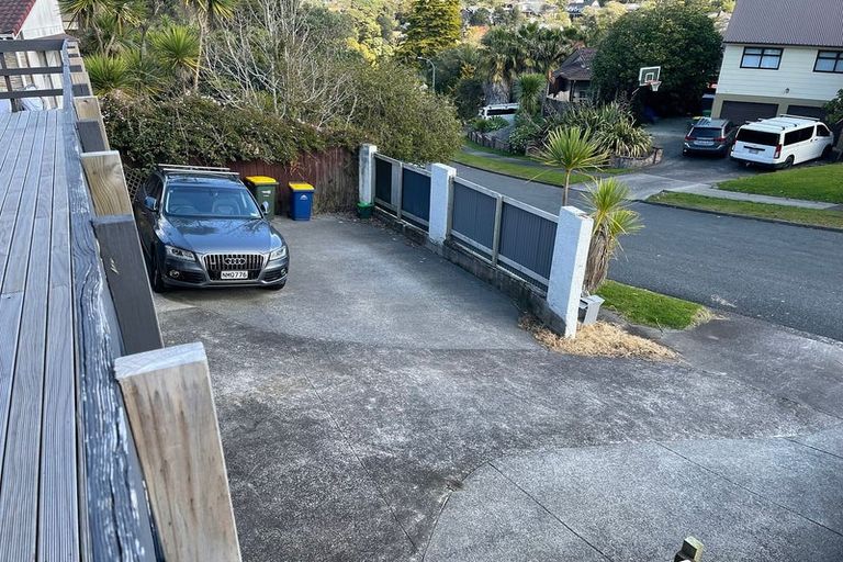 Photo of property in 42 Holyoake Place, Chatswood, Auckland, 0626