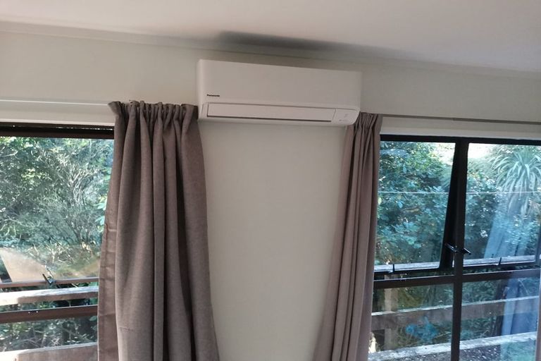 Photo of property in 23 Pluto Place, Beach Haven, Auckland, 0626