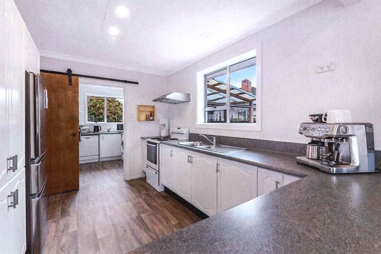 Photo of property in 35 Wilton Crescent, Bishopdale, Christchurch, 8053