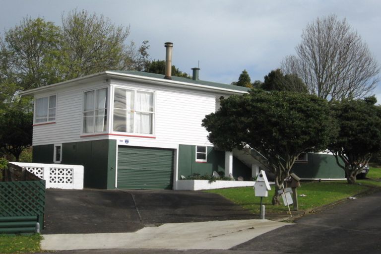 Photo of property in 14 Valencia Place, Manurewa, Auckland, 2102