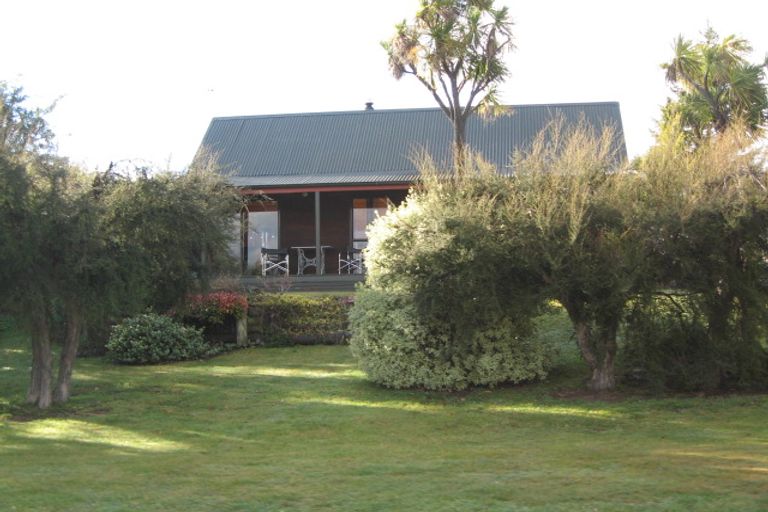 Photo of property in 225 Beacon Point Road, Wanaka, 9305