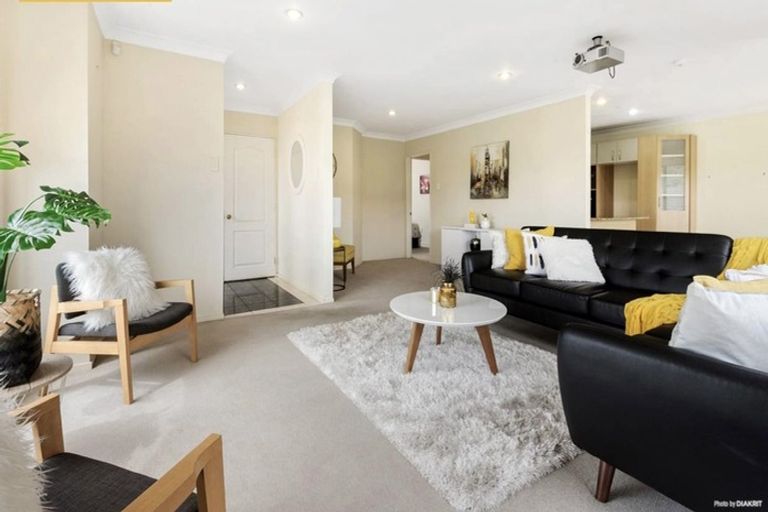 Photo of property in 19 Carnelian Court, Westgate, Auckland, 0614